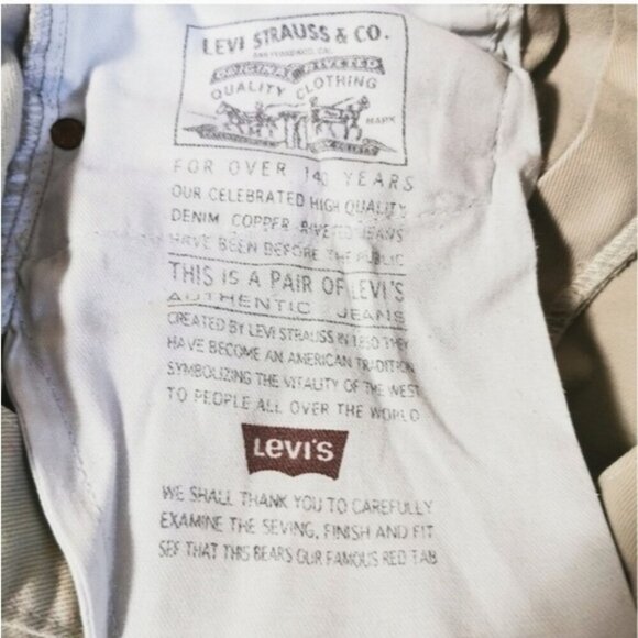 Vintage Levi's 505 Regular Fit Straight Leg Tan Chinos 32x34 - Picture 9 of 9